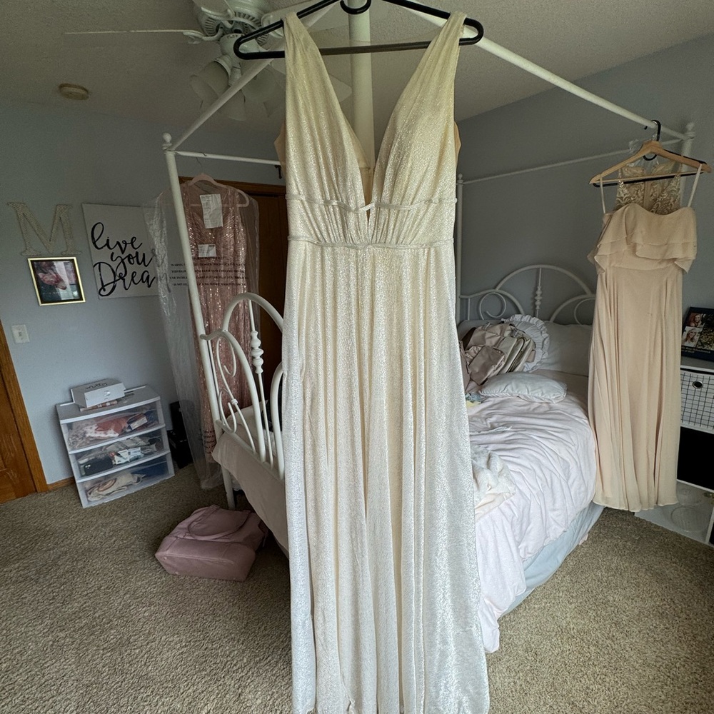 Elegant Cream JENNY YOO Evening Gown with V-Neck